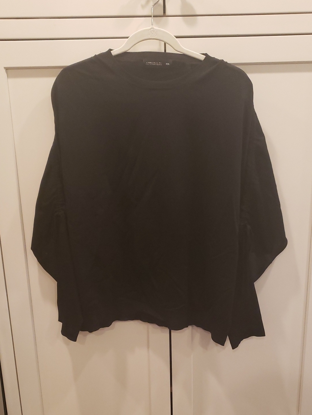 Apparalel Black Oversized Crewneck  Sweater- Relaxed Fit